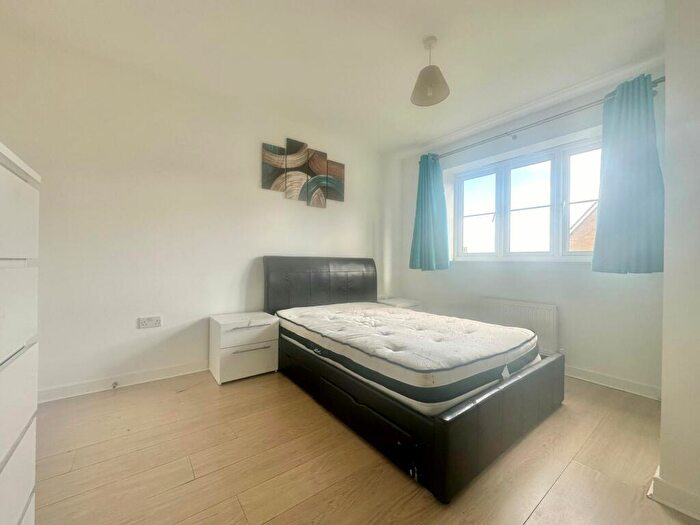 4 Bedroom Semi-Detached House To Rent In Briar Lane, Hoo, Rochester, Kent., ME3