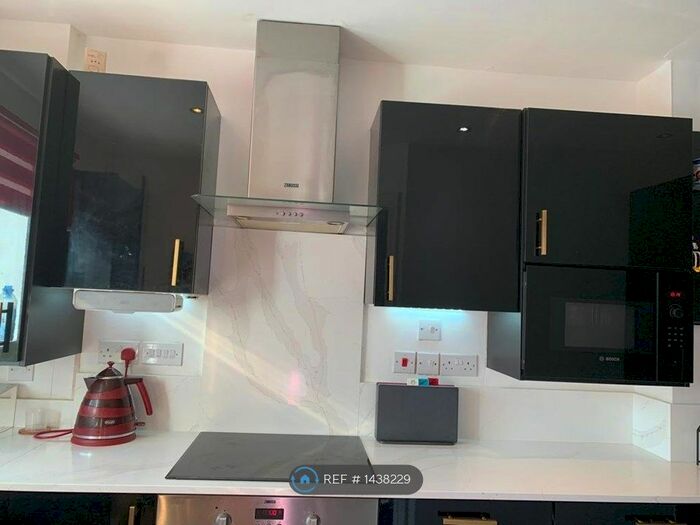 3 Bedroom End Of Terrace House To Rent In Meldrums Grove, Timperley, Altrincham, WA14