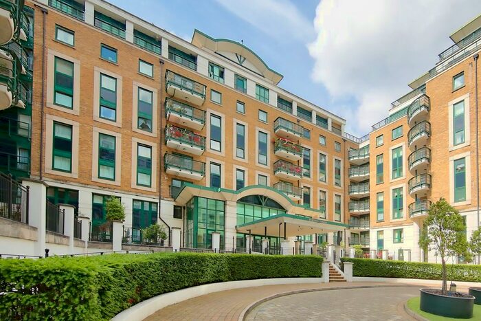 2 Bedroom Flat To Rent In Warren House, Beckford Close, W14