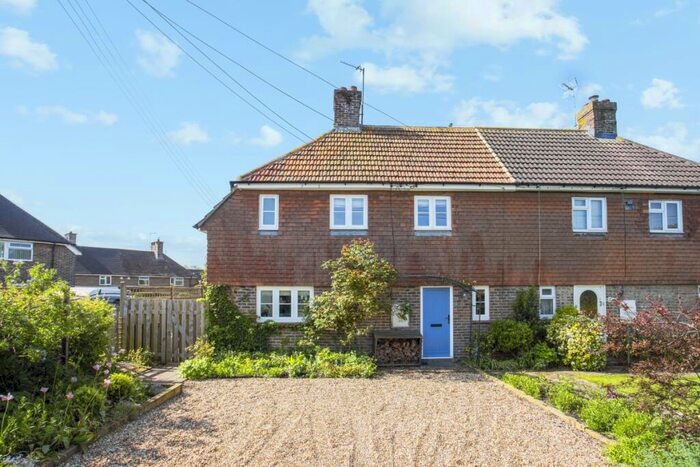 3 Bedroom Semi-Detached House To Rent In Riddens Lane Plumpton Green, BN7