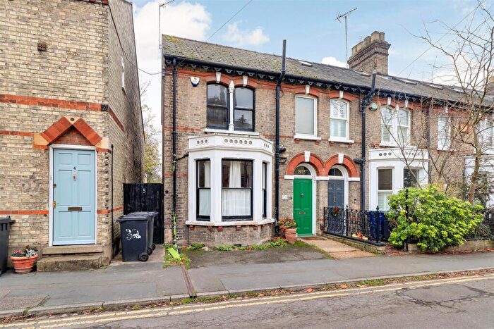 3 Bedroom House To Rent In Holland Street, Cambridge, CB4