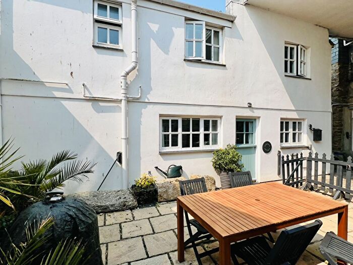 2 Bedroom Cottage For Sale In South Cliff, Mousehole, Cornwall, TR19