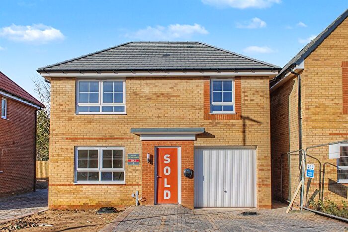 4 Bedroom Detached House For Sale In Wharfe Close, DN11