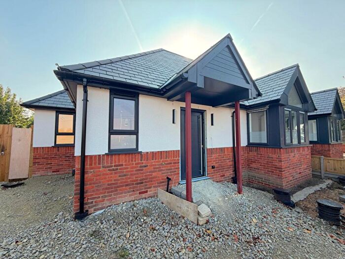 1 Bedroom Semi-Detached Bungalow For Sale In Egbert Road, Faversham, ME13