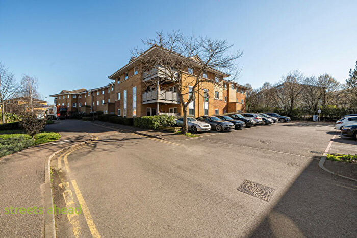 2 Bedroom Apartment For Sale In Manning Gardens, Croydon, CR0