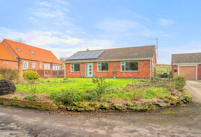 3 Bedroom Detached Bungalow For Sale In School Lane, East Keal, PE23