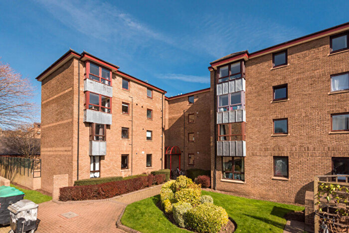 4 Bedroom Flat For Sale In / Sienna Gardens, Sciennes, EH9