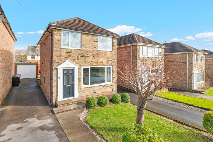 3 Bedroom Detached House For Sale In Cornwall Avenue, Silsden, Keighley, West Yorkshire, BD20