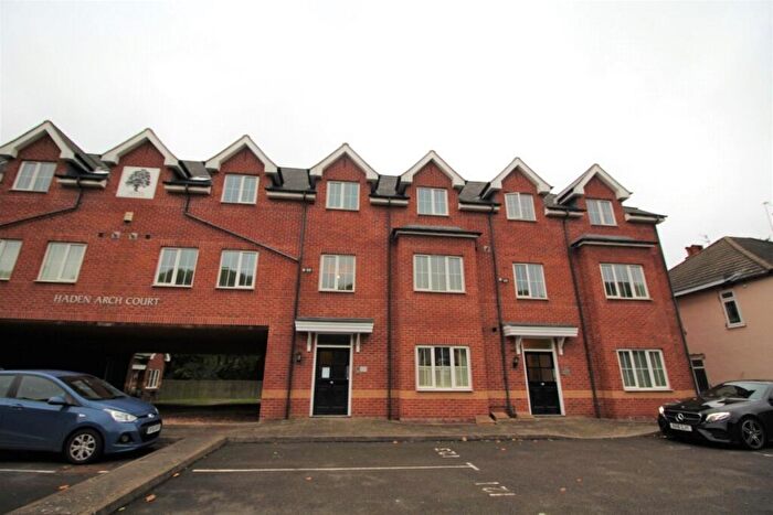 2 Bedroom Flat To Rent In Haden Arch Court, Haden Hill Road, Halesowen, West Midlands, B63
