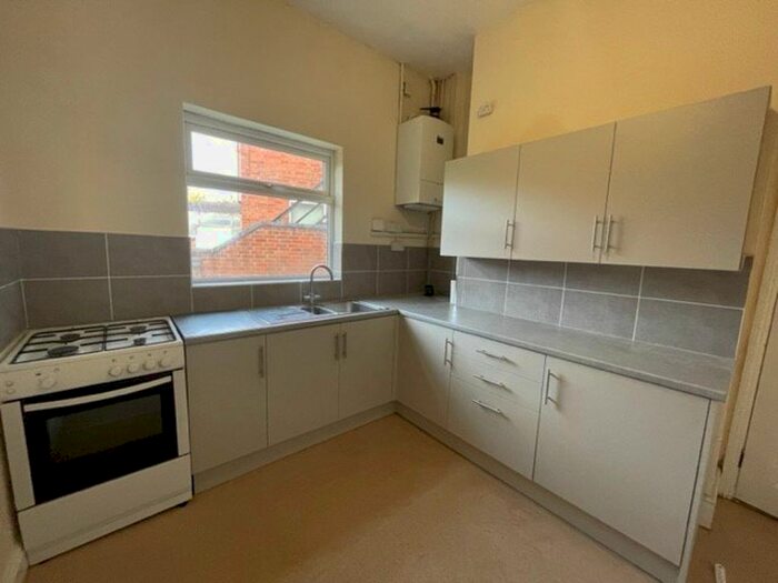 6 Bedroom Property To Rent In Queens Road, Clarendon Park, Leicester, LE2