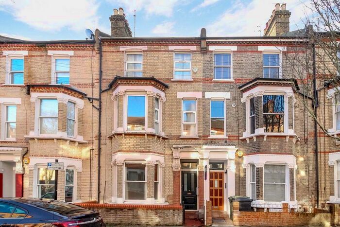 1 Bedroom Flat To Rent In St. Luke's Avenue, London SW4