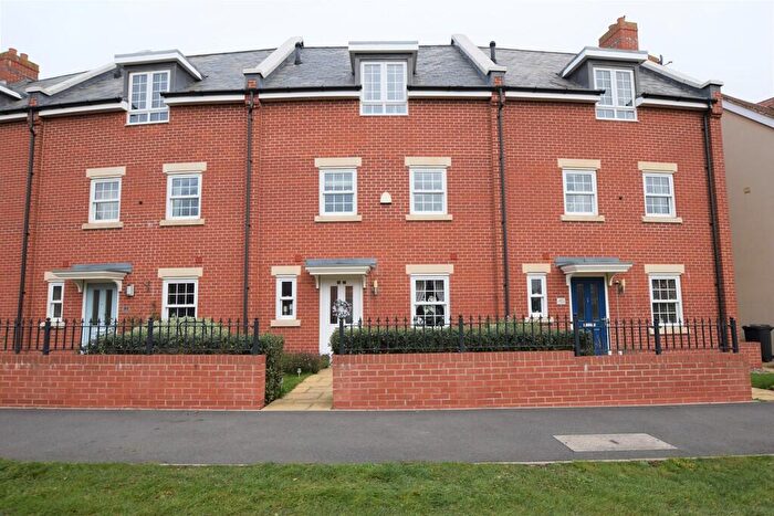 4 Bedroom Terraced House To Rent In Planets Way, Biggleswade, SG18