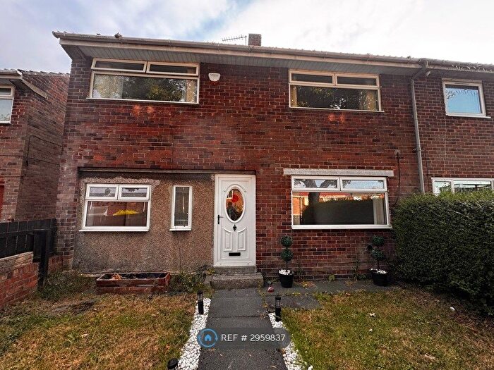 3 Bedroom Semi-Detached House To Rent In Englefeld, Gateshead, NE10