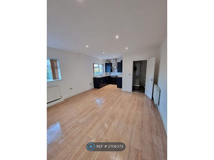 1 Bedroom Flat To Rent In Coronation House, Rotherham, S66