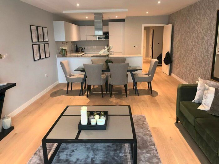 2 Bedroom Flat To Rent In Astonishing Bed Flat In Pentonville, N1