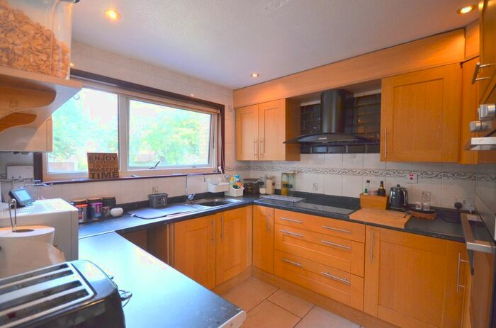 3 Bedroom Terraced House To Rent In Spelhoe Street, Northampton, Northamptonshire, NN3