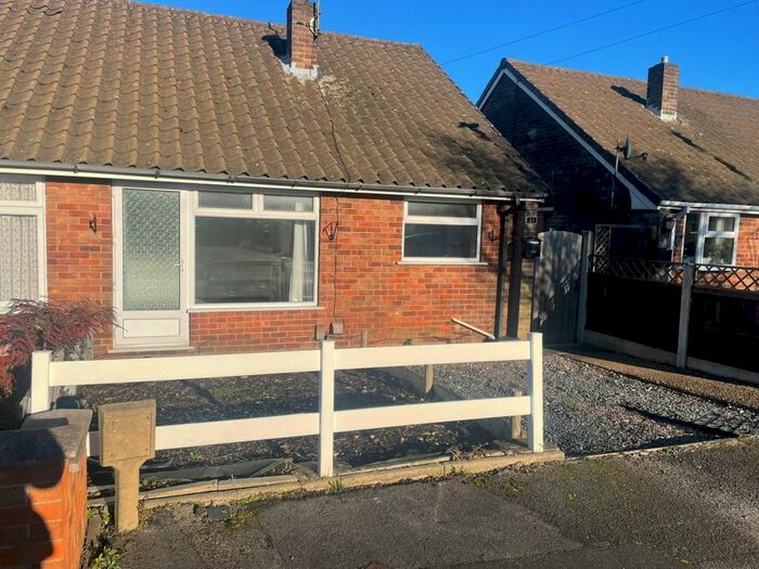 2 Bedroom Bungalow To Rent In Burton Close, Sutton-in-Ashfield, NG17