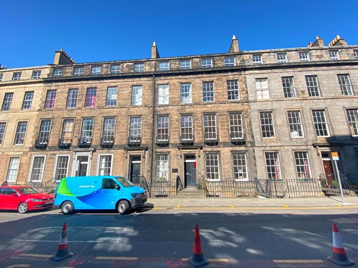 2 Bedroom Flat To Rent In Torphichen Street, Haymarket, Edinburgh, EH3
