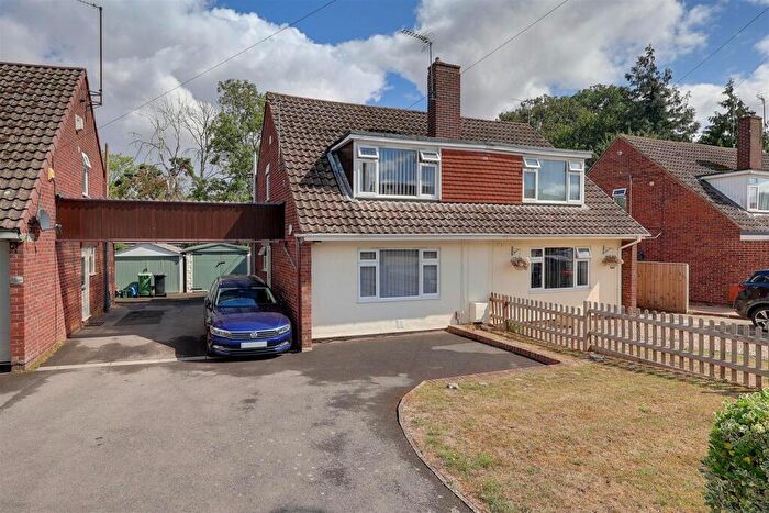 3 Bedroom Semi Detached House For Sale In Chosen Way, Hucclecote, GL3