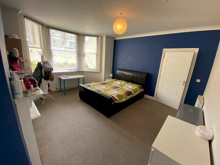 2 Bedroom Flat To Rent In Goldstone Villas, Hove, BN3