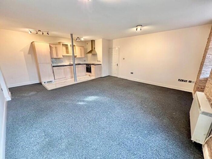 2 Bedroom Apartment To Rent In Garden Street Mill, Garden Street North, Halifax, HX3