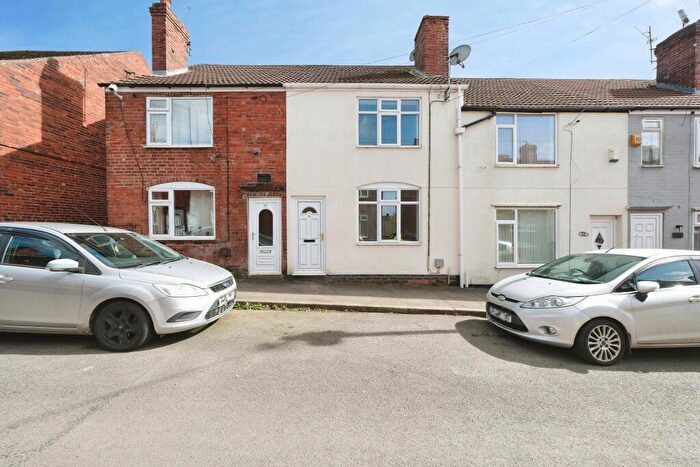 2 Bedroom House To Rent In Scarsdale Street, Bolsover, Chesterfield, S44