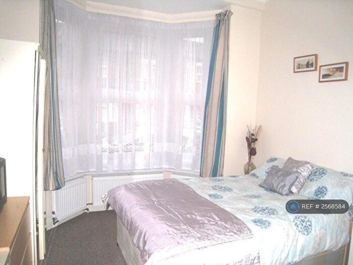 1 Bedroom Flat To Rent In Grove Road, London, E11