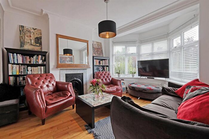 3 Bedroom Terraced House For Sale In Hazelwood Road, Enfield, EN1
