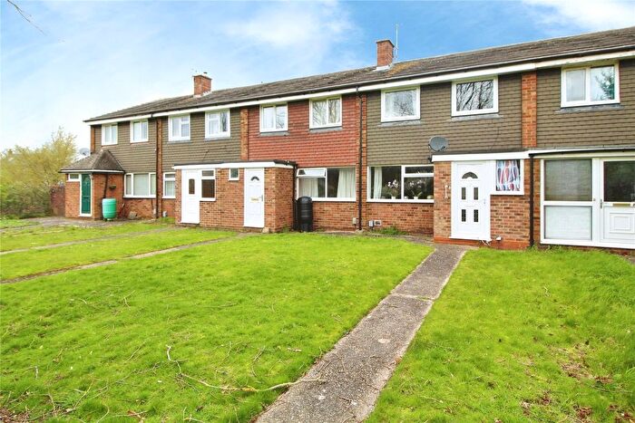 3 Bedroom Terraced House For Sale In Ranworth Walk, Bedford, Bedfordshire, MK40