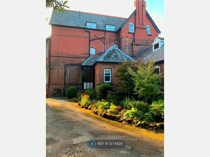 1 Bedroom Flat To Rent In South Court, Wirral, CH43