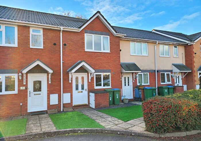 2 Bedroom Terraced House For Sale In Kelston Close, Southampton, SO15