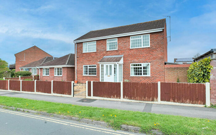 6 Bedroom Detached House For Sale In Halifax Road, Bowerhill, SN12