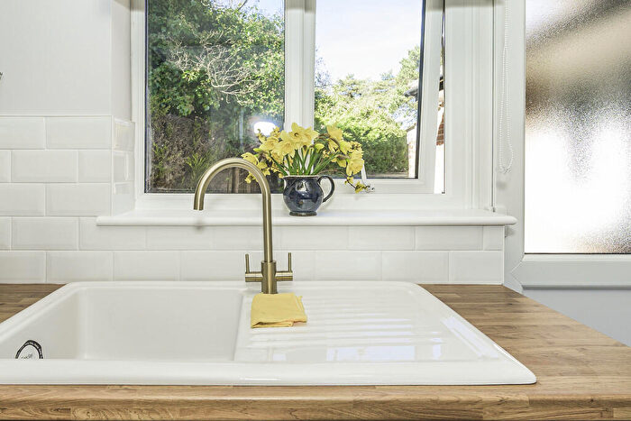 2 Bedroom Detached Bungalow For Sale In London Road South, Lowestoft, NR33