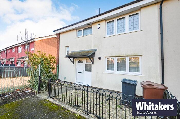 3 Bedroom End Of Terrace House To Rent In Haydock Garth, Bransholme, Hull, HU7