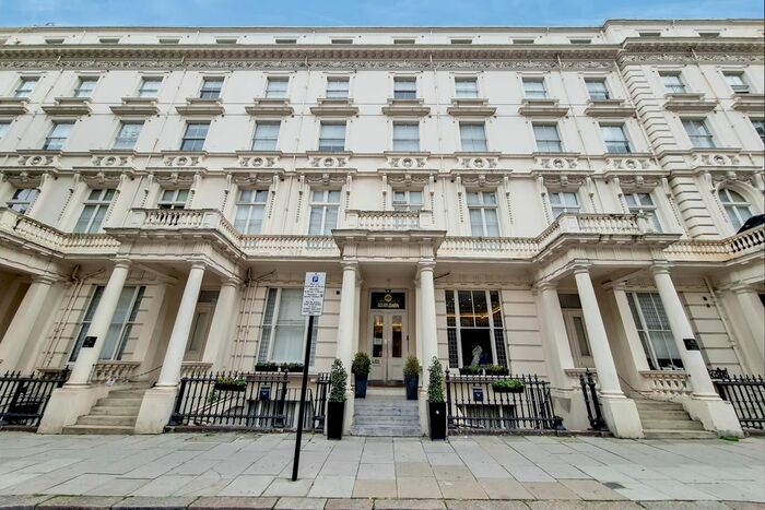 1 Bedroom Flat To Rent In Apt., - Inverness Terrace, London, W2