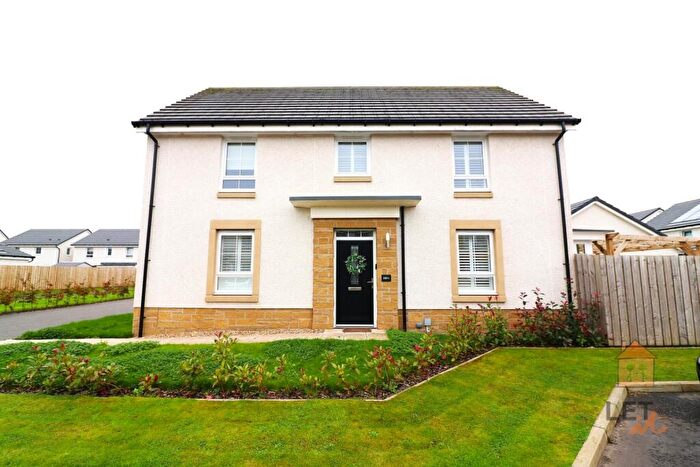 4 Bedroom Detached House To Rent In Moffat Gardens, Bishopton, PA7
