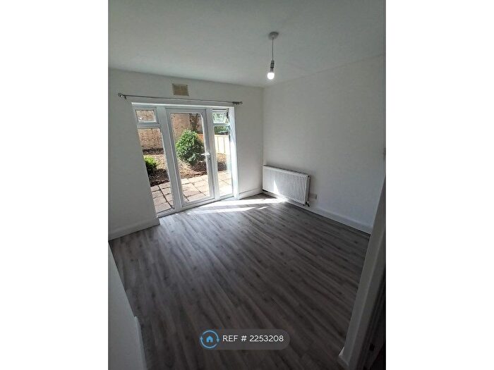 1 Bedroom Flat To Rent In Parchmore Road, Thornton Heath, CR7