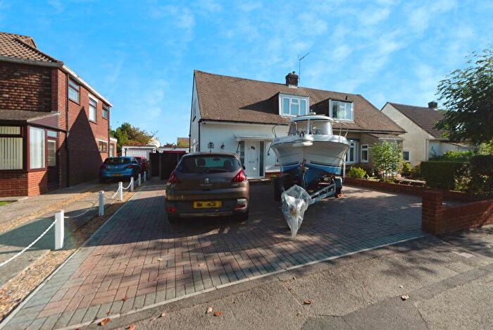 2 Bedroom Bungalow For Sale In Southdown View, Waterlooville, PO7