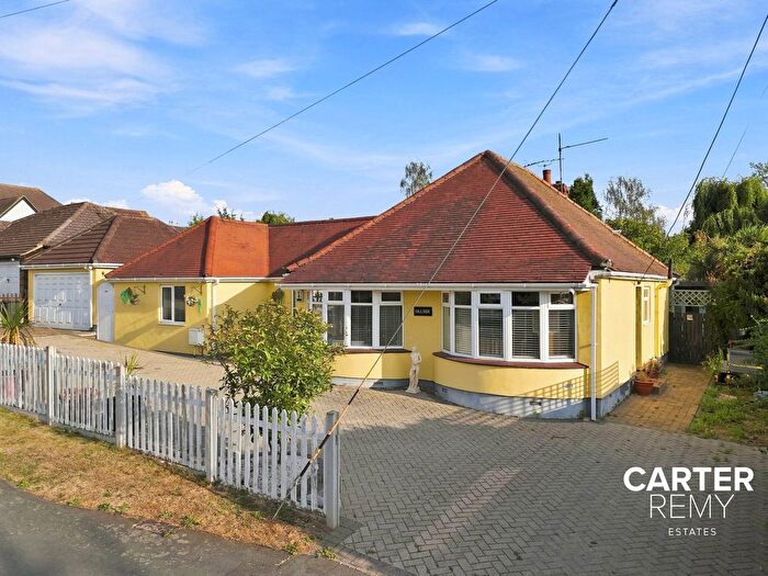 4 Bedroom Bungalow For Sale In Alpha Road, Bowers Gifford, Basildon, SS13