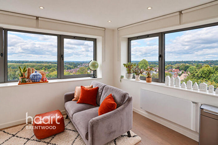 1 Bedroom Flat For Sale In Hubert Road, Brentwood, CM14