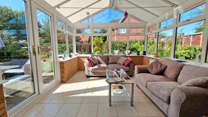 5 Bedroom Detached House For Sale In Chariots Way, Baston, Peterborough, PE6