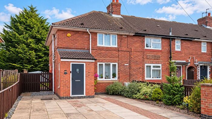 3 Bedroom End Terrace House For Sale In Middleham Avenue, York, YO31