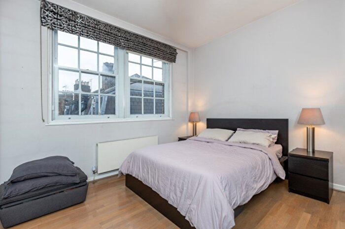 2 Bedroom Flat For Sale In Coleherne Road, Chelsea, London, SW10