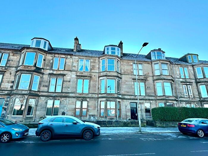 2 Bedroom Flat To Rent In Underwood Road, Paisley, Renfrewshire, PA3
