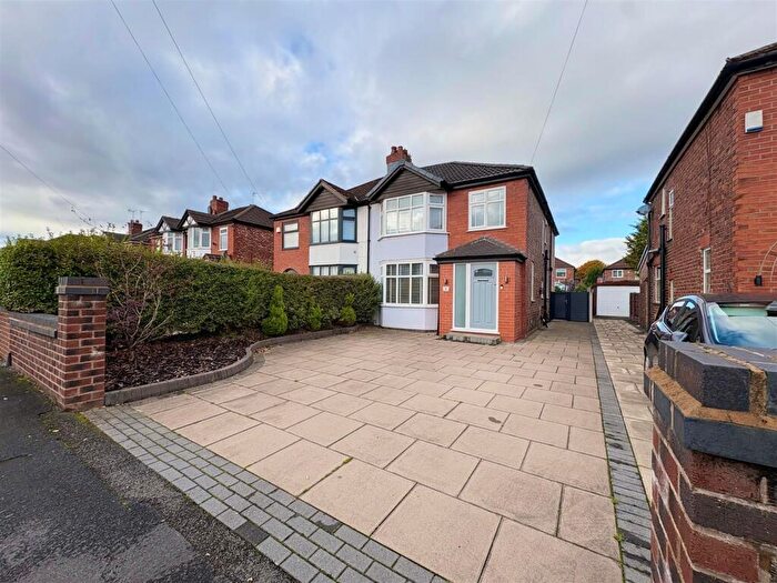 4 Bedroom Semi-Detached House For Sale In Norton Avenue, Sale, M33