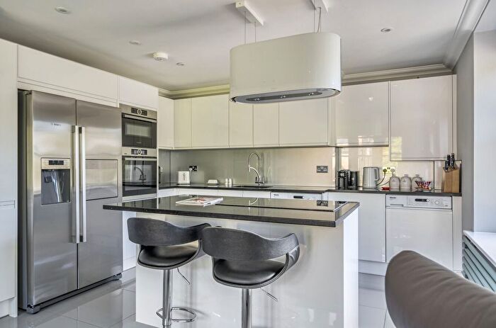 2 Bedroom Flat For Sale In Warnham Court, Warnham, RH12