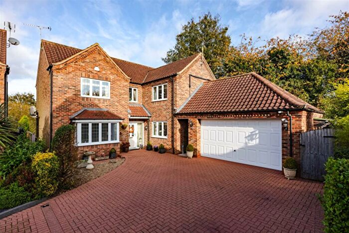 4 Bedroom Detached House For Sale In Bakersfield, Wrawby, DN20