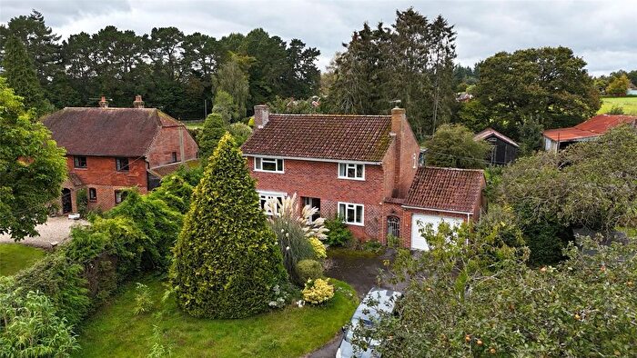 3 Bedroom Country House For Sale In Glebe Lane, Landford, Salisbury, Wiltshire, SP5