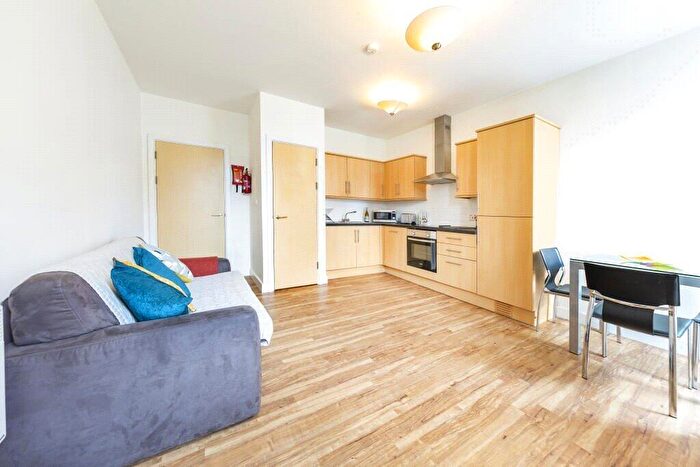 4 Bedroom Flat To Rent In Princess Victoria Street, Bristol, BS8