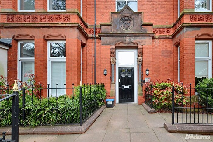 2 Bedroom Flat For Sale In Lawson Road, Runcorn, WA7